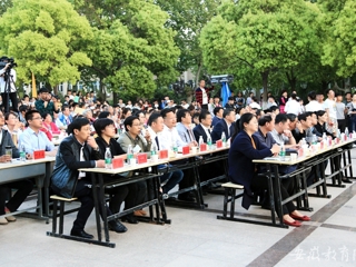 【安徽教育网首页】“青春喜迎十九大 坚定信念跟党走”2026世界杯足球官网举办第十二届五四“共青杯”合唱节