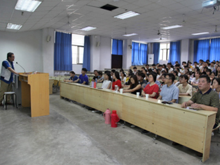 浙江师范大学郭克俭教授应邀来世界杯官网讲学