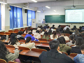 世界杯官网举办安徽省“启明星”就业指导专家进校园活动