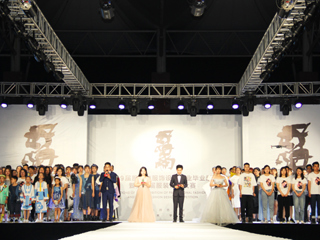世界杯官网成功举办2019届服装与服饰设计专业毕业展演