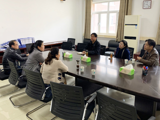 淮北秋艳服装厂来世界杯官网美术学院洽谈校企合作