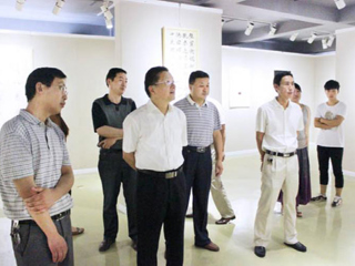 安徽学生资助网报道世界杯官网举办“诚信为本·立德修身”主题书画展