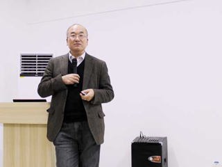 中国科学院大学科技管理学院院长霍国庆教授应邀来世界杯官网讲学