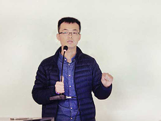 知名平面设计师张通应邀来世界杯官网讲学