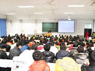 安徽师范大学钱广荣、赵平教授应邀来世界杯官网讲学